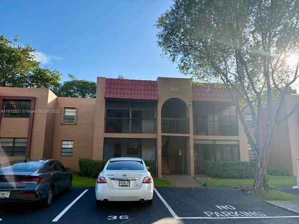8632 NW 34th Pl C203, Sunrise FL 33351