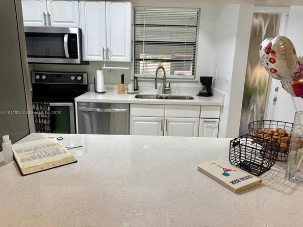 8632 NW 34th Pl C203, Sunrise FL 33351