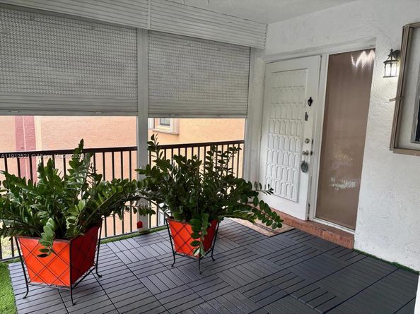 8632 NW 34th Pl C203, Sunrise FL 33351