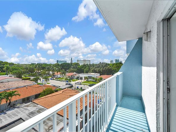 2575 SW 27th Ave 508, Miami FL 33133