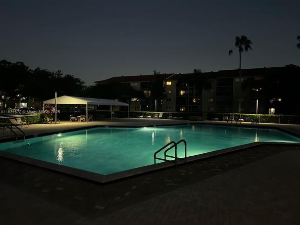 1551 SW 135th Ter 405G, Pembroke Pines FL 33027