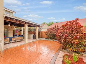 4520 SW 154th Ct, Miami FL 33185