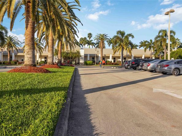 1805 Eleuthera Pt A2, Coconut Creek FL 33066