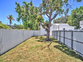421 NW 59th St, Miami FL 33127