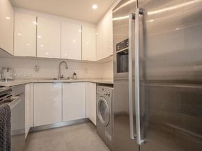 421 NW 59th St, Miami FL 33127