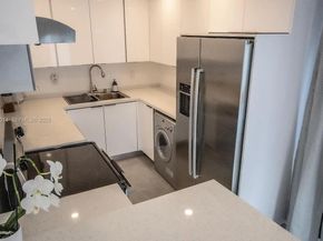 421 NW 59th St, Miami FL 33127