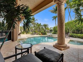 10813 Blackhawk St, Plantation FL 33324