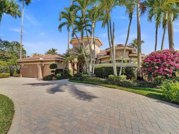 10813 Blackhawk St, Plantation FL 33324