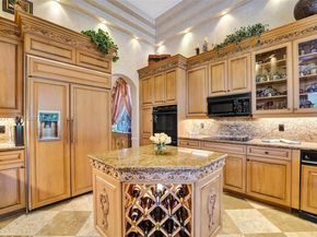 10813 Blackhawk St, Plantation FL 33324