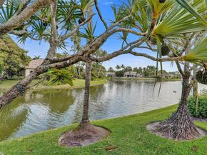 10813 Blackhawk St, Plantation FL 33324