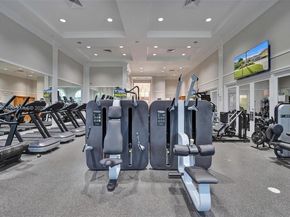 10813 Blackhawk St, Plantation FL 33324