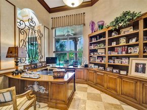 10813 Blackhawk St, Plantation FL 33324