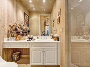 10813 Blackhawk St, Plantation FL 33324