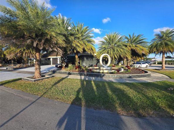 6321 SW 106th Ave, Miami FL 33173