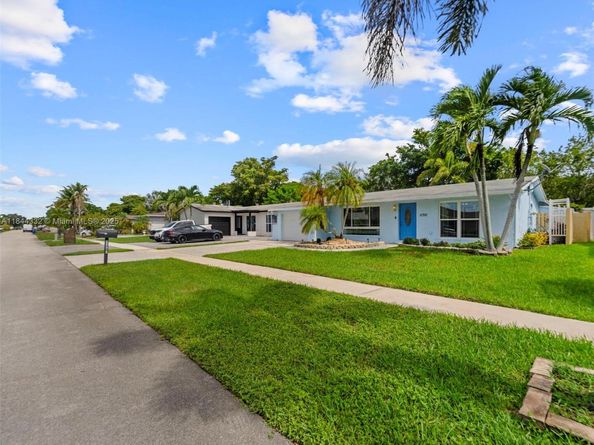 11701 NW 33rd St, Sunrise FL 33323