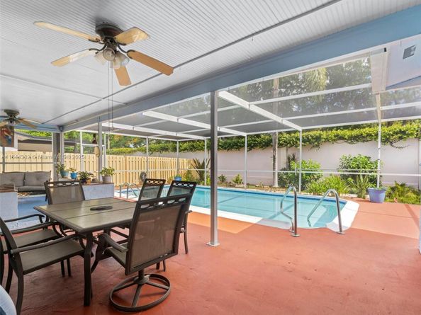 11701 NW 33rd St, Sunrise FL 33323
