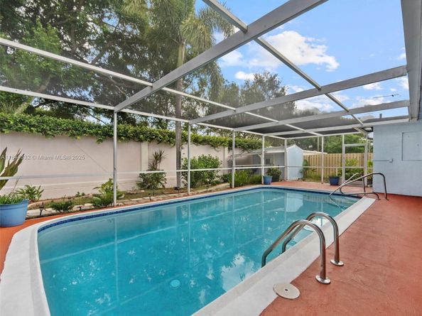 11701 NW 33rd St, Sunrise FL 33323