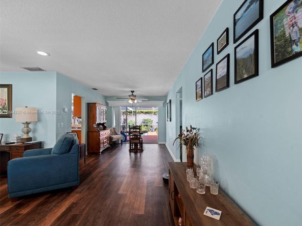 11701 NW 33rd St, Sunrise FL 33323