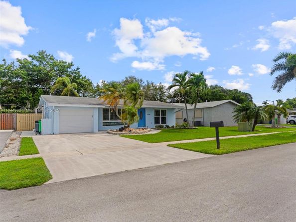 11701 NW 33rd St, Sunrise FL 33323