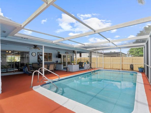 11701 NW 33rd St, Sunrise FL 33323