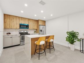 10017 SW 23rd Ter, Miami FL 33165