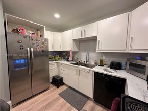 5100 SW 41st St 328, Pembroke Park FL 33023