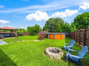 7831 NW 11th St, Pembroke Pines FL 33024