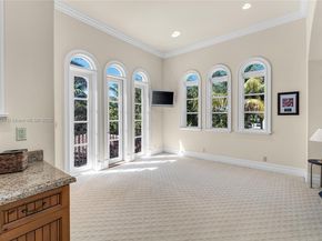 1091 Hillsboro Mile, Hillsboro Beach FL 33062
