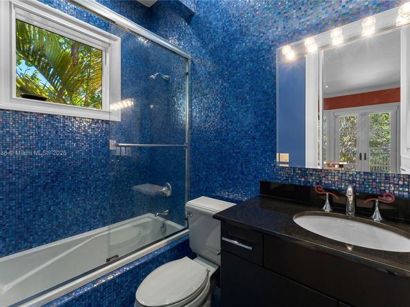 1091 Hillsboro Mile, Hillsboro Beach FL 33062
