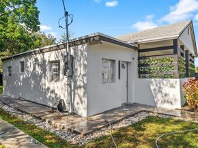 6318 NW 19th Ct, Miami FL 33147