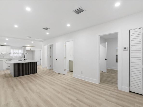 6318 NW 19th Ct, Miami FL 33147