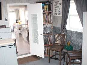 1511 Alfred Dr, Boynton Beach FL 33426