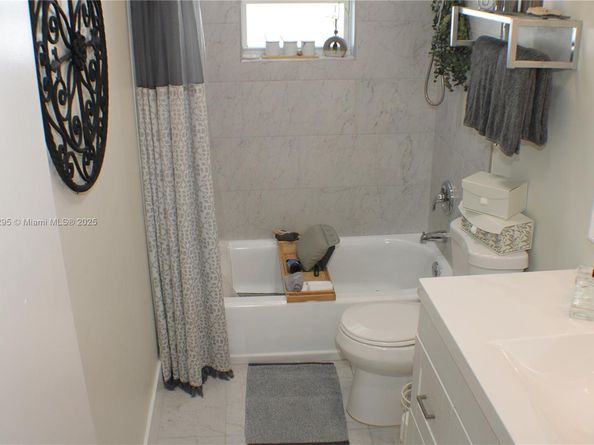 1511 Alfred Dr, Boynton Beach FL 33426