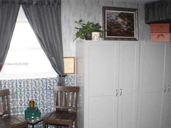 1511 Alfred Dr, Boynton Beach FL 33426