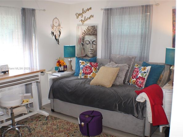 1511 Alfred Dr, Boynton Beach FL 33426