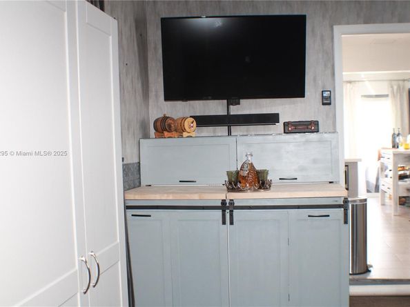 1511 Alfred Dr, Boynton Beach FL 33426