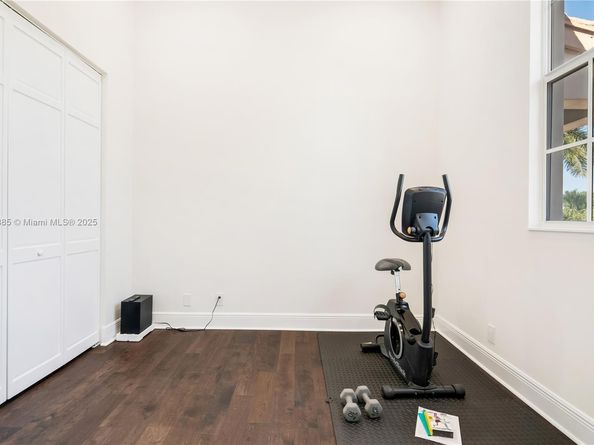 12008 NW 69th Ct, Parkland FL 33076