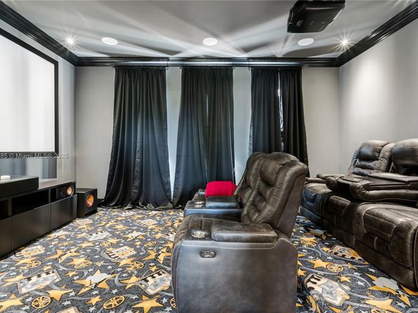 12008 NW 69th Ct, Parkland FL 33076