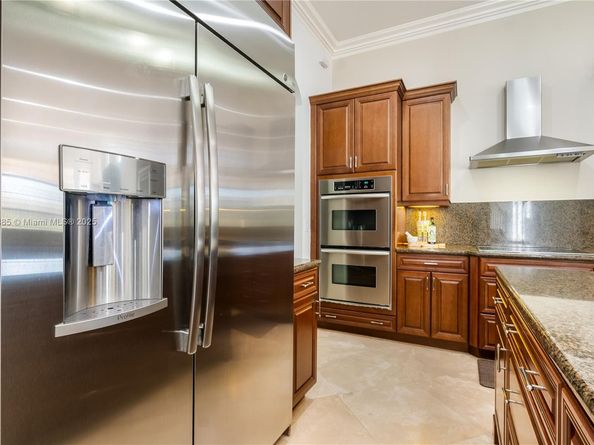 12008 NW 69th Ct, Parkland FL 33076