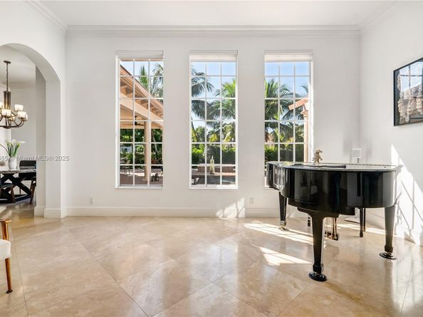 12008 NW 69th Ct, Parkland FL 33076