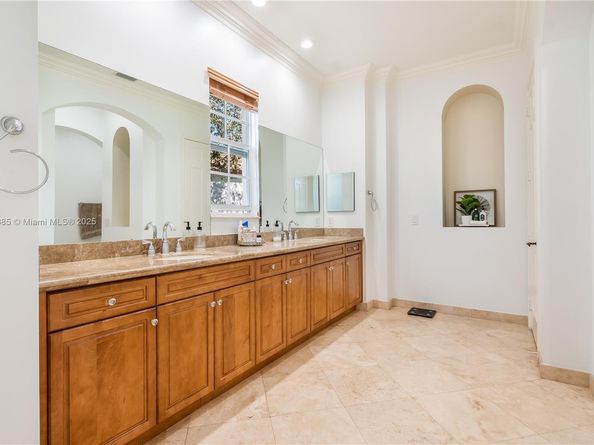 12008 NW 69th Ct, Parkland FL 33076