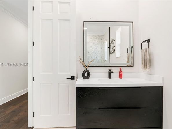 12008 NW 69th Ct, Parkland FL 33076