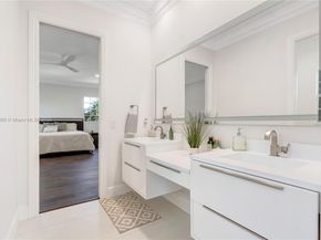 12008 NW 69th Ct, Parkland FL 33076