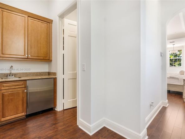 12008 NW 69th Ct, Parkland FL 33076