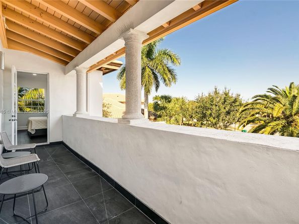 12008 NW 69th Ct, Parkland FL 33076