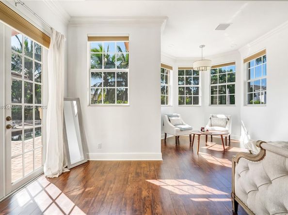 12008 NW 69th Ct, Parkland FL 33076