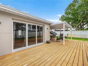 3246 Pierce St, Hollywood FL 33021