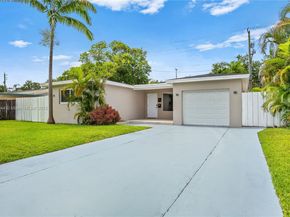 3246 Pierce St, Hollywood FL 33021