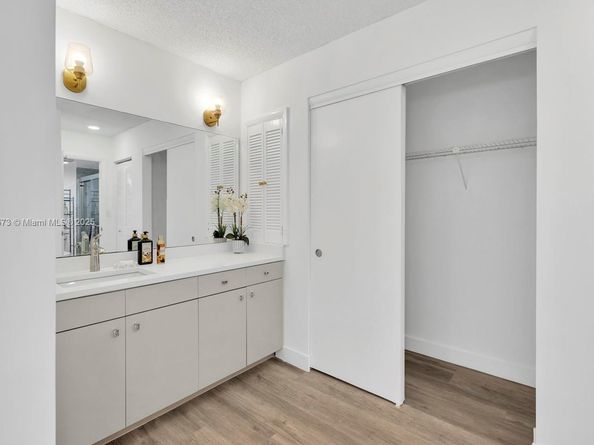 17720 N Bay Rd 803, Sunny Isles Beach FL 33160