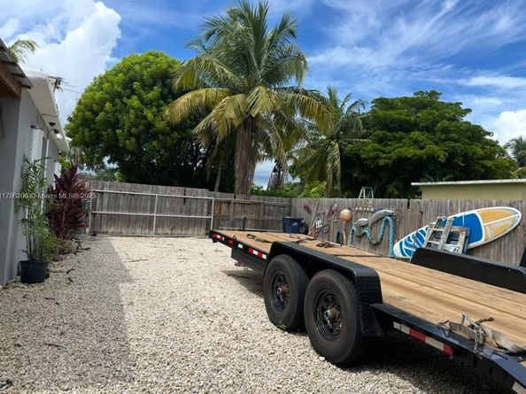 29035 Maine Rd, Homestead FL 33033